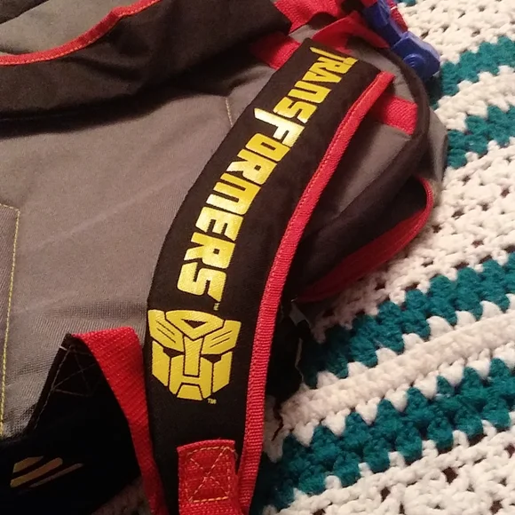 Transformers Bumblebee Backpack - Picture 7 of 7